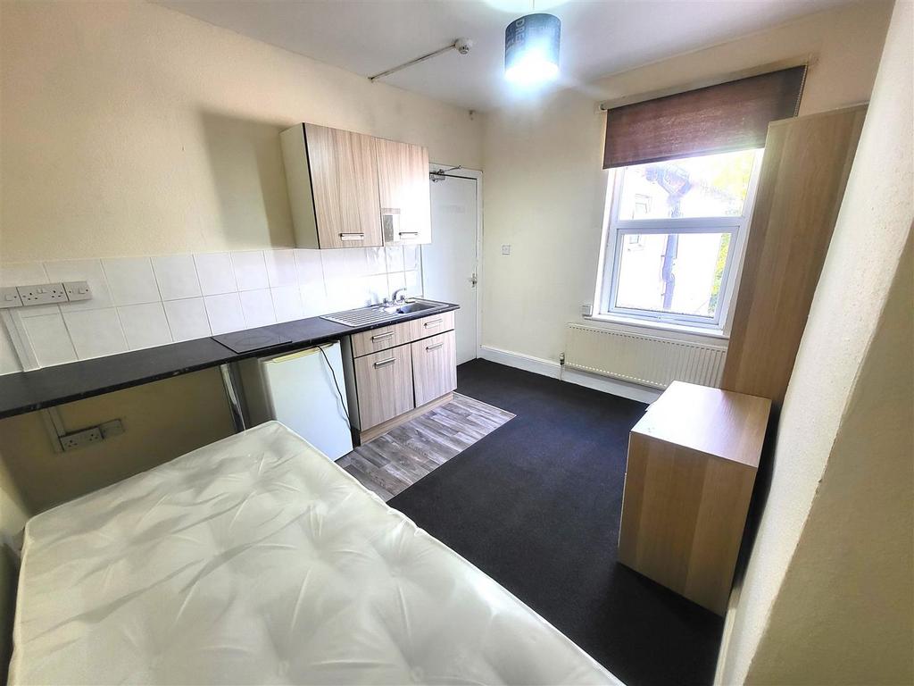 Room Pic 3