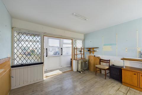 1 bedroom chalet for sale, Fifth Avenue, Sutton-On-Sea LN12