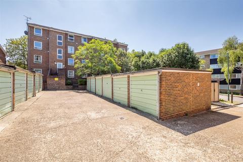 9 Relko Gardens, Sutton, SM1 4TJ