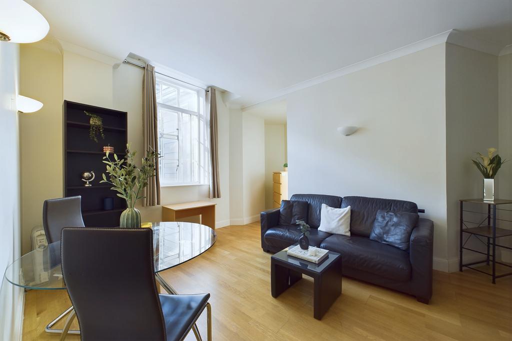 County Hall Apartments, Belvedere... 2 bed apartment for sale £750,000