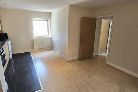 2 bedroom flat for sale, 35 Balfour House, Ilford IG1