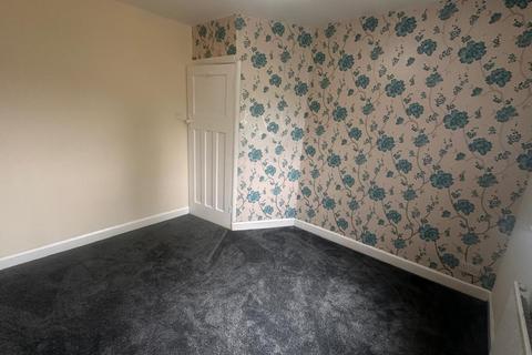 2 bedroom semi-detached house to rent, Blythsford Road, Solihull B28