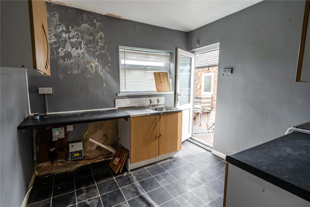 Kitchen (2)