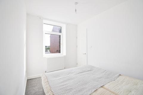 3 bedroom terraced house to rent, Bole Hill Lane, Sheffield S10