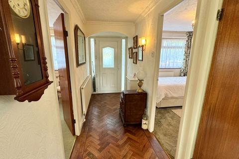 50 Bronte Farm Road, Shirley, Solihull, B90 3DF