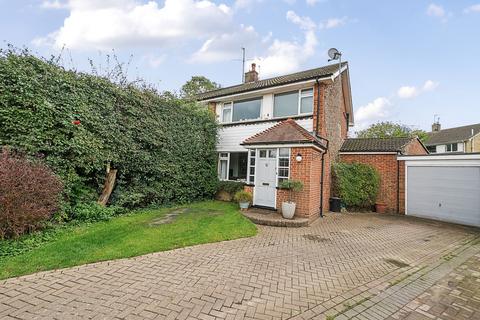 4 bedroom semi-detached house for sale, Willow Park, Sevenoaks TN14