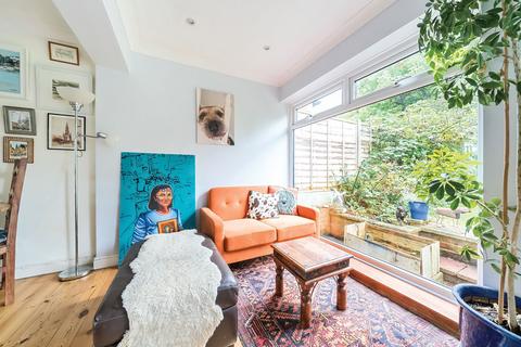 4 bedroom semi-detached house for sale, Willow Park, Sevenoaks TN14
