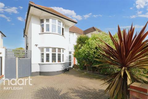 4 bedroom semi-detached house to rent, Hobleythick Lane, Westcliff-on-sea