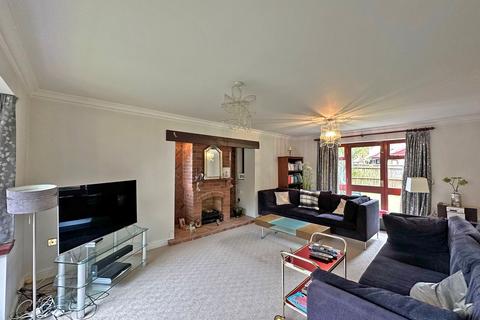 5 bedroom detached house for sale, Hellier Drive, Wombourne, WV5