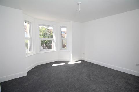 2 bedroom apartment to rent, St George’s Road, Folkestone CT19