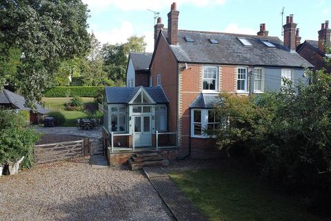 7 bedroom detached house for sale, Fitzwalter Lane, Danbury