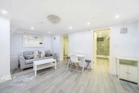 1 bedroom flat for sale, Orlop Street, London, SE10 9AB