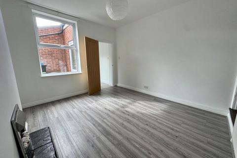 2 bedroom terraced house to rent, Hampton Street, Dudley DY2