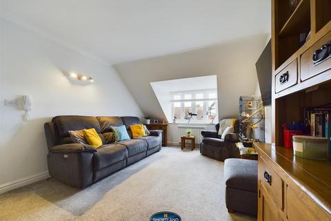 2 bedroom flat for sale, Allesley Hall Drive, Coventry CV5