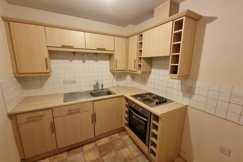 2 bedroom flat to rent, Massingham Park, Somerset TA2