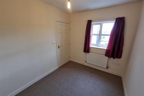 2 bedroom flat to rent, Massingham Park, Somerset TA2