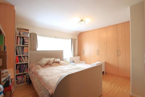 5 bedroom end of terrace house for sale, Bourne Avenue, Hayes UB3