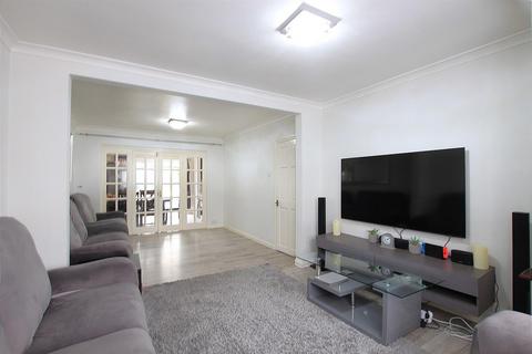 5 bedroom end of terrace house for sale, Bourne Avenue, Hayes UB3