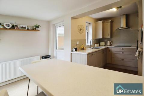 32 Hawthorne Close, Wolston, Coventry, CV8 3HN