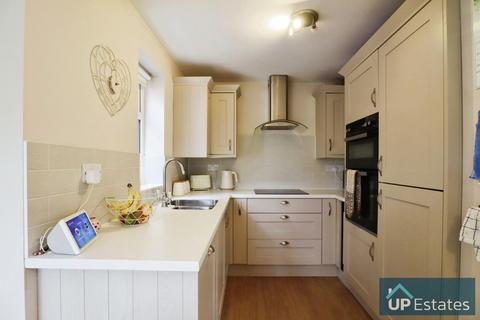 32 Hawthorne Close, Wolston, Coventry, CV8 3HN