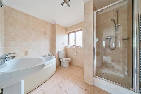 4 bedroom detached house for sale, Harbourside, Havant PO9