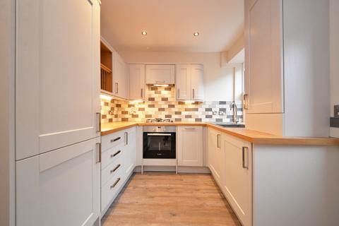2 bedroom terraced house to rent, Kings Street, Skipton, BD23