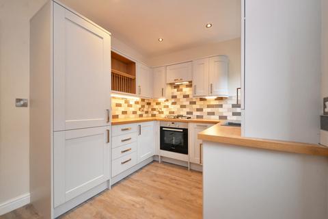 2 bedroom terraced house to rent, Kings Street, Skipton, BD23