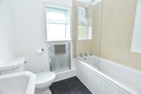 2 bedroom terraced house for sale, Manchester Road, Heywood, Greater Manchester, OL10