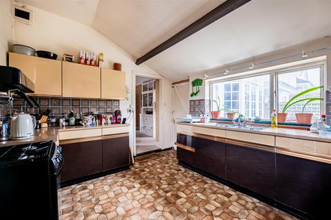 19 Percival Road, Bristol, BS8 3LN