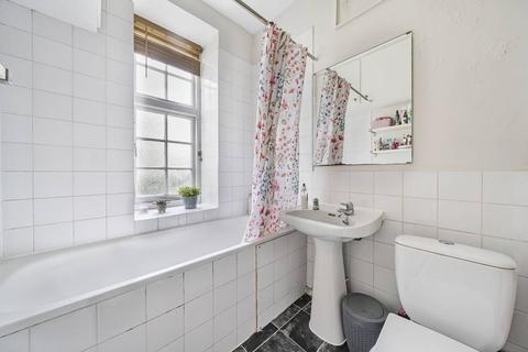 Studio for sale, Oakeshott Avenue, Highgate, London, N6