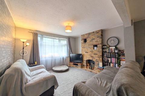 3 bedroom semi-detached house for sale, Bedfont Lane, Feltham, TW14