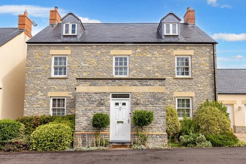 5 bedroom detached house for sale, Butleigh, between Glastonbury & Castle Cary