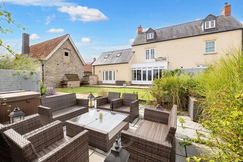 5 bedroom detached house for sale, Butleigh, between Glastonbury & Castle Cary