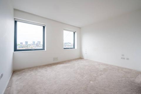 3 bedroom flat to rent, Keppel Row, Southwark, London, SE1