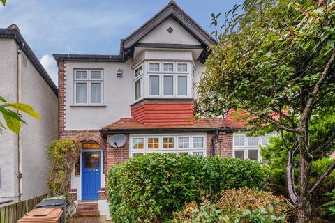 158 Perry Hill, London, SE6 4EZ