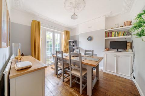 158 Perry Hill, London, SE6 4EZ