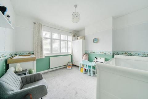 158 Perry Hill, London, SE6 4EZ