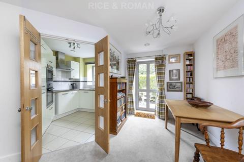 1 bedroom retirement property for sale, Kingston Road, London SW20