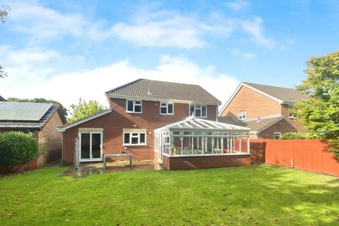 4 bedroom detached house for sale, Carlton Way, Ipswich, Suffolk, IP4