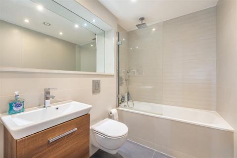 2 bedroom flat for sale, Flower Lane, Mill Hill, London