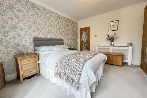 6 Bryn Derwen, Abergele, LL22 8DE
