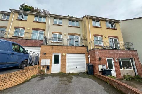 3 bedroom terraced house for sale, St. Peters Close, TQ2 6BW