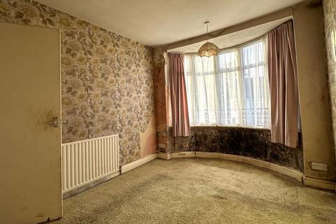 3 bedroom end of terrace house for sale, 1 Templeton Close, Selhurst, London, SE19 3DD