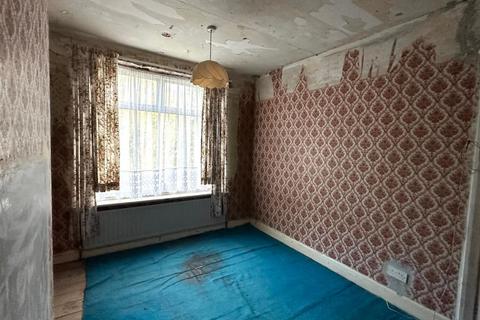 1 Templeton Close, London, SE19 3DD