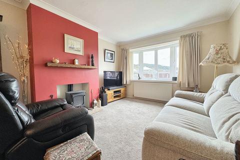 16 Coed Eithin, Abergele, LL22 7EY