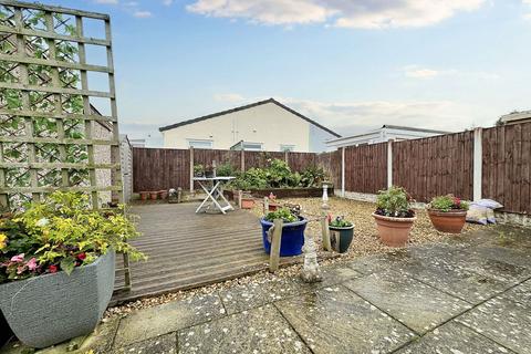 16 Coed Eithin, Abergele, LL22 7EY