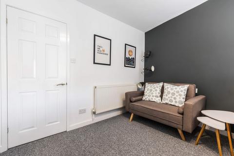 1 bedroom flat to rent, Argie Gardens, Leeds LS4