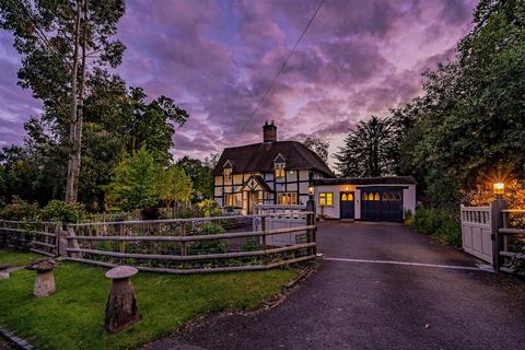 3 bedroom cottage for sale, Church Lane, Lapworth, B94