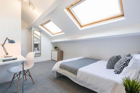6 bedroom house to rent, Burley Road, Leeds LS4
