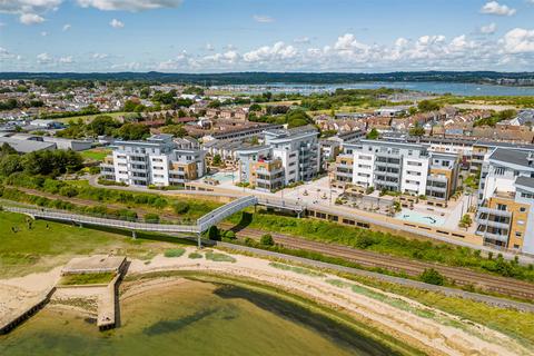 1 bedroom flat for sale, Guillemot House, Norton Way, Poole